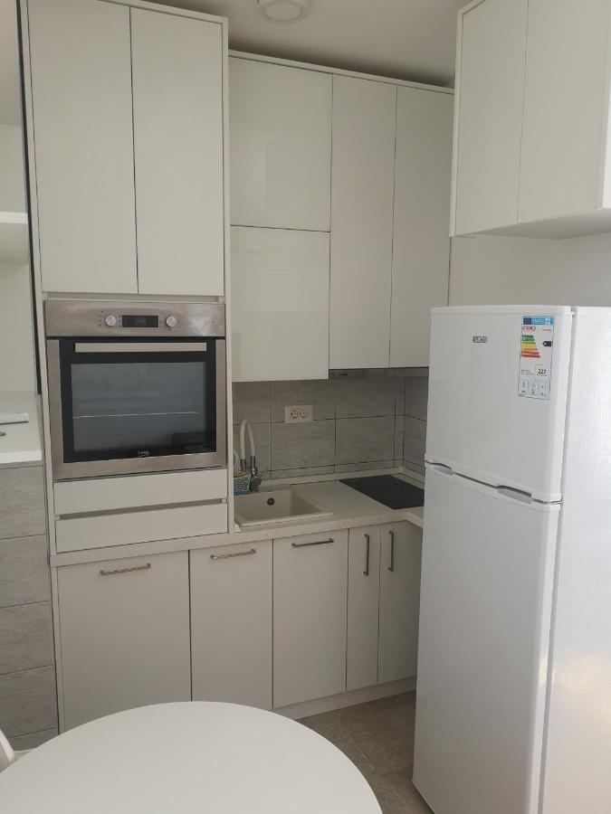 Appartement Jednosoban Stan Zoja à Podgorica Extérieur photo