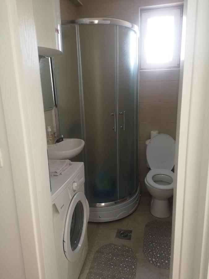 Appartement Jednosoban Stan Zoja à Podgorica Extérieur photo